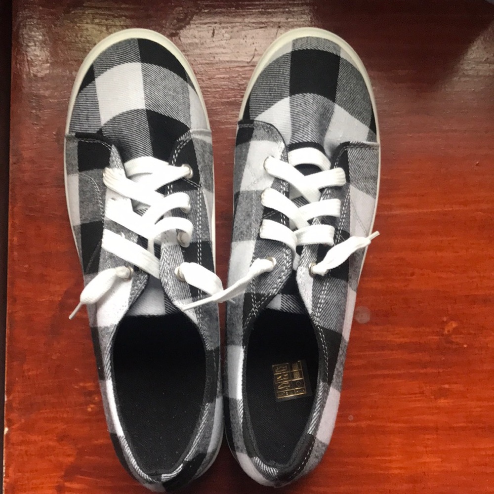 Shoes, sneakers black and white espadrilles flats. Size 9 or EU 41 NWOT